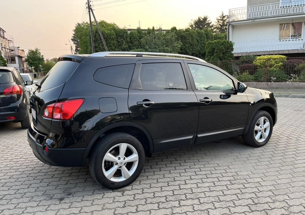 Nissan Qashqai+2 cena 29900 przebieg: 215000, rok produkcji 2009 z Sandomierz małe 232